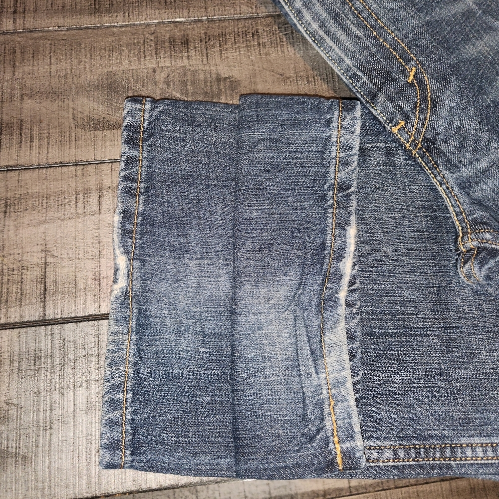 Levi's Classic Blue Denim Jeans - Picture 9 of 9